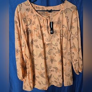 New Directions Peach Floral Top NWT